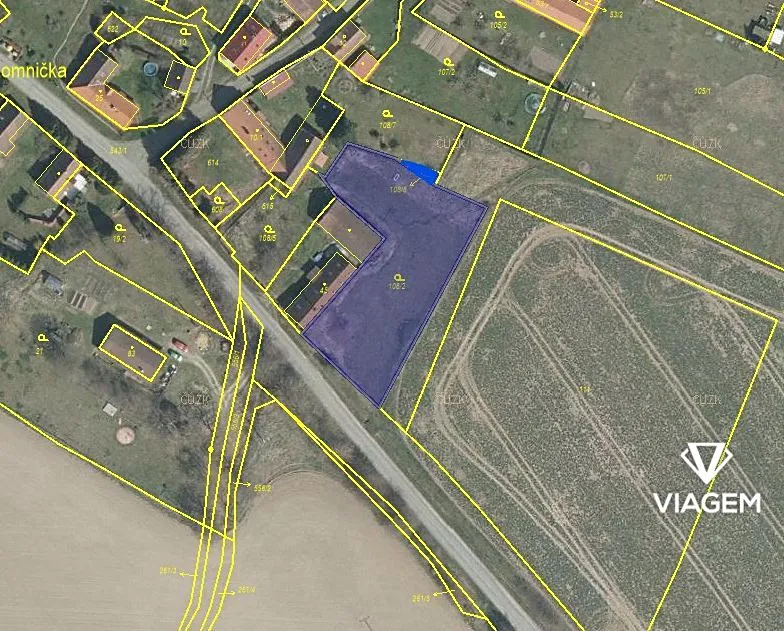 Prodej podílu 3/16 stavebního pozemku 333 m²